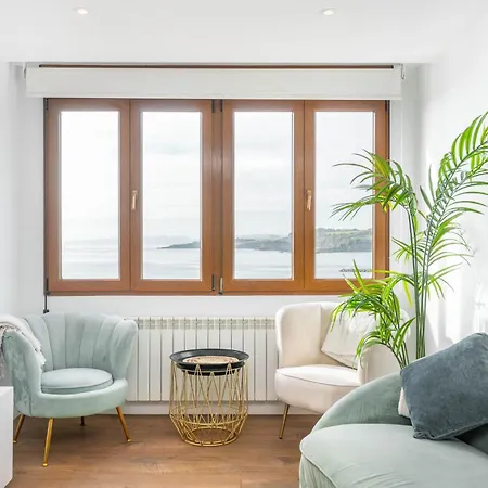 La Ventana Del Cantabrico * Luanco