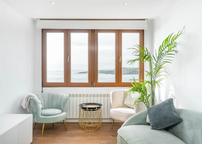 La Ventana Del Cantabrico * Luanco